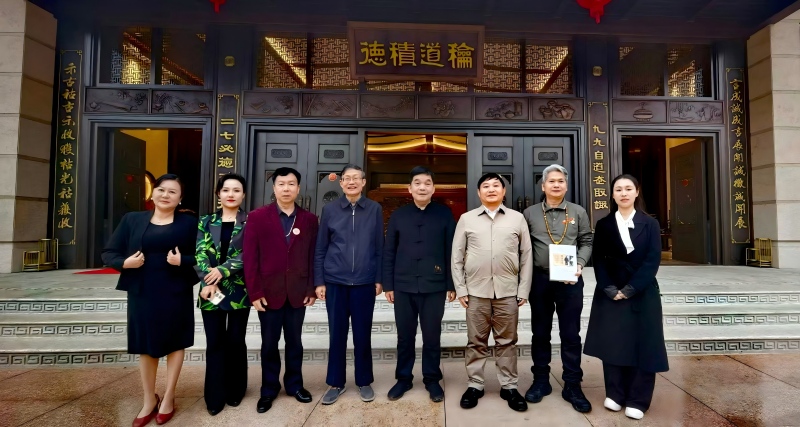 ˫��ҫ�ʺ����� ��ɽ�̸����³�