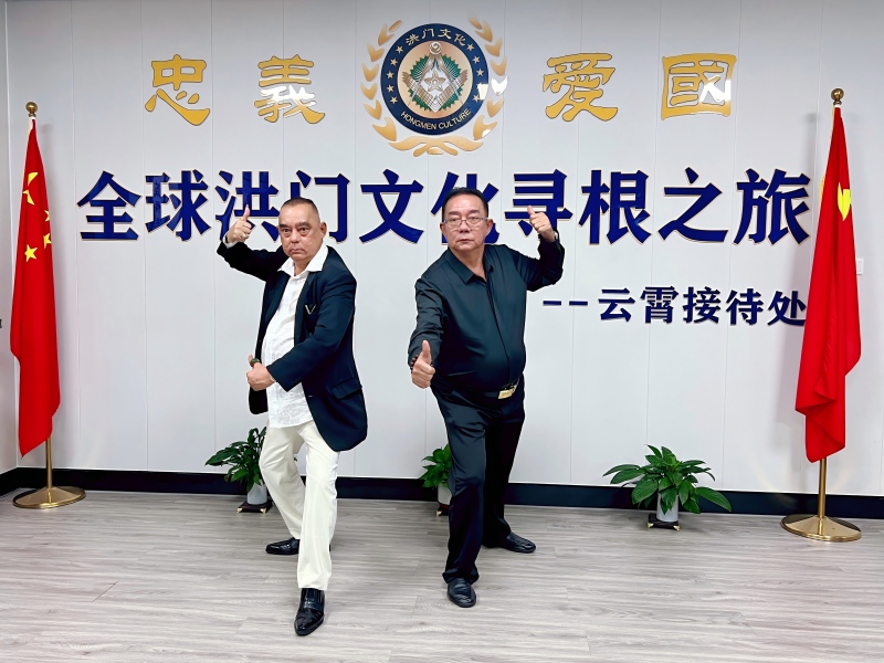 ����н���